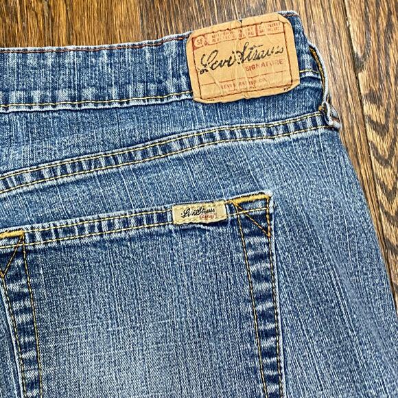Levi's Signature Jeans Size Misses 14 Short - Stretch Low Rise Boot Cut - Picture 9 of 11